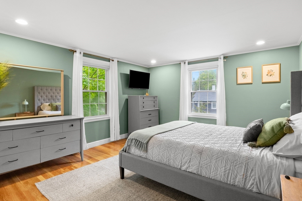 74 Curve Street Wellesley, MA 02482 - Photo 12 of 28 Gallery Image 12