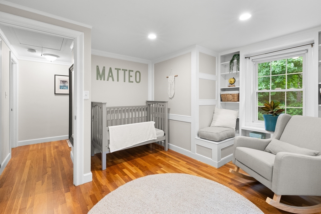 74 Curve Street Wellesley, MA 02482 - Photo 16 of 28 Gallery Image 16