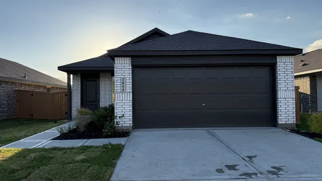 $249,990 | 6923 Alder Creek, Montgomery, TX 77316