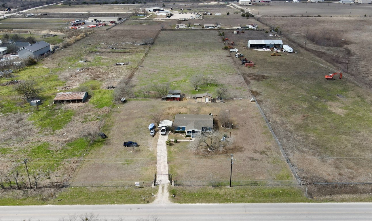 12322 Old Kimbro Road Manor, TX 78653 - Photo 6 of 18 a view of water heater