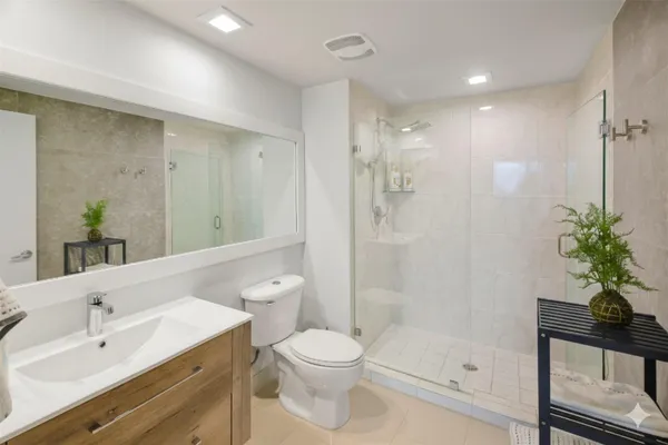 $3,200 | 18800 Northeast 29th Avenue, Unit 704, Aventura, FL 33180