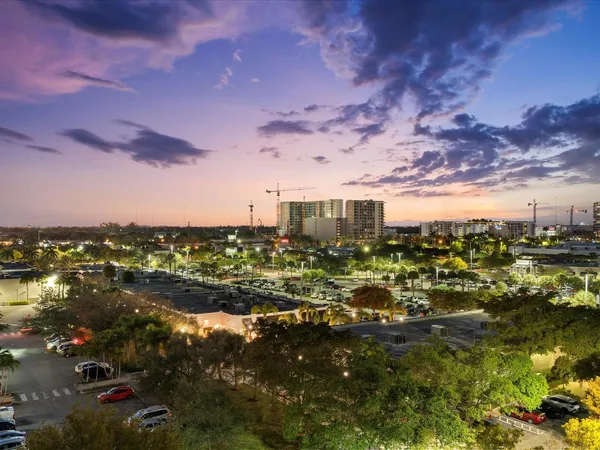 $3,200 | 18800 Northeast 29th Avenue, Unit 704, Aventura, FL 33180