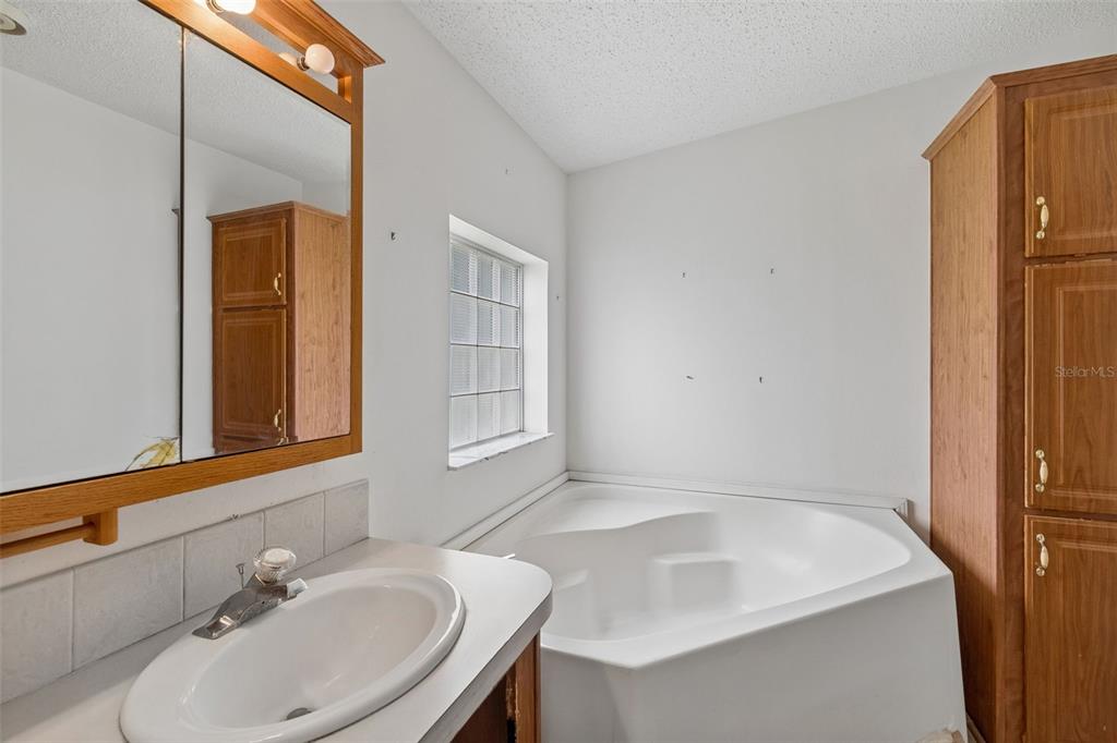 8003 Gardner Road Tampa, FL 33625 - Photo 23 of 55 Gallery Image 23