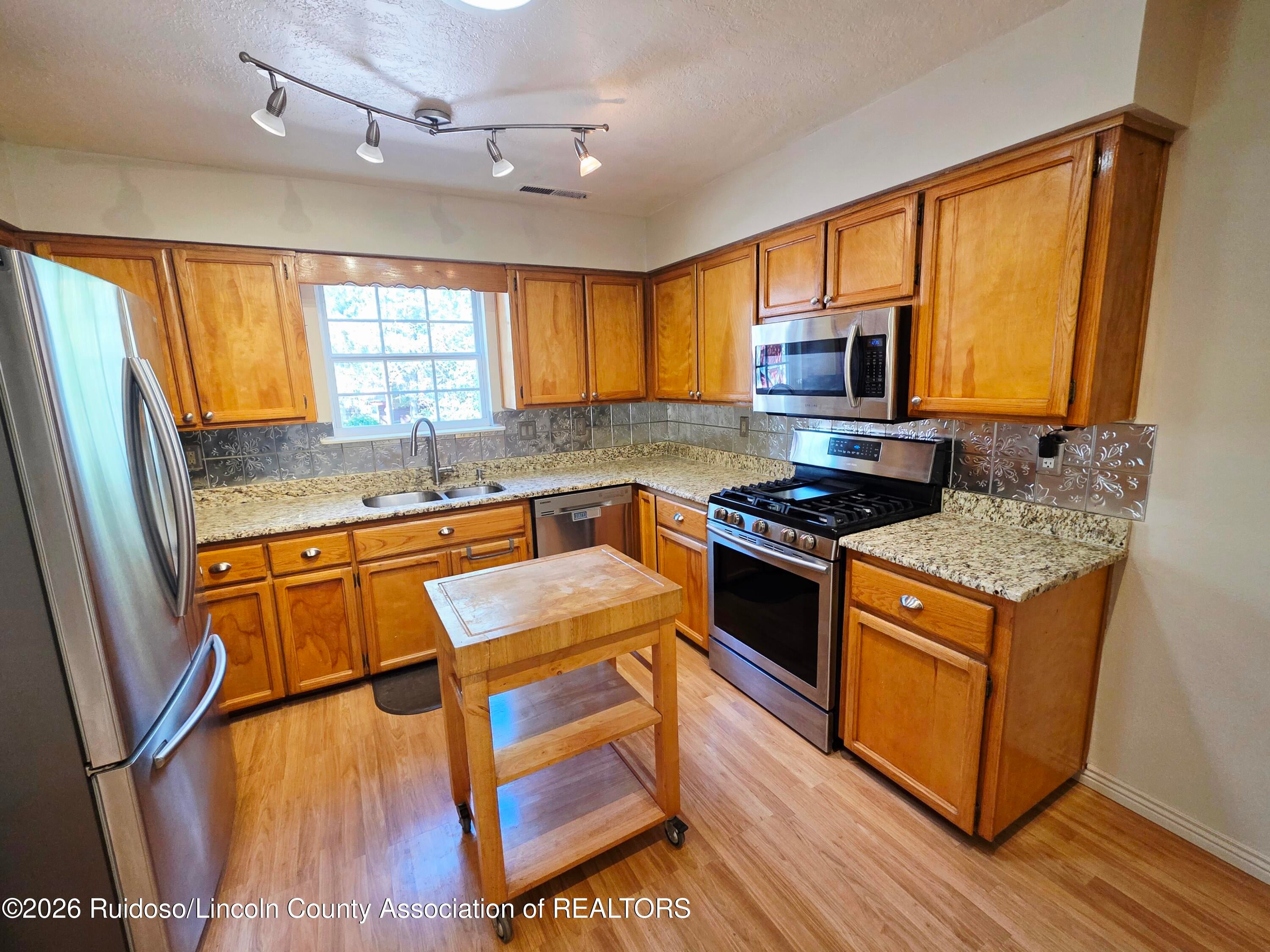 507 Mary Drive Ruidoso, NM 88345 - Photo 3 of 31 Gallery Image 3