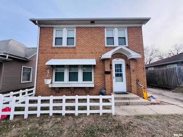 $90,500 | 625 North Lafayette Street, Macomb, IL 61455