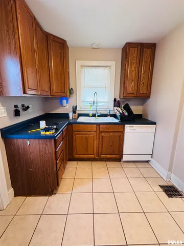 $90,500 | 625 North Lafayette Street, Macomb, IL 61455