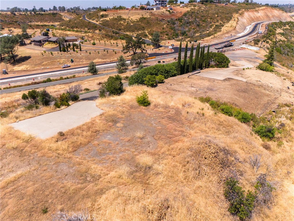 5 Windy Ridge Paradise, CA 95969 - Photo 4 of 10 a view of a city with mountains in the background