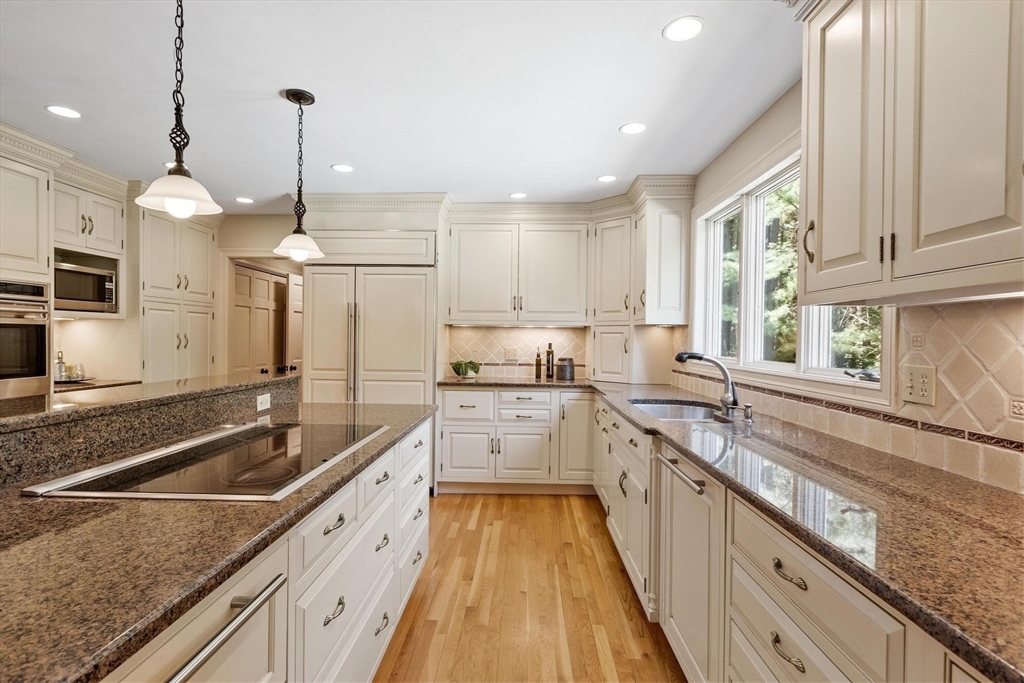 123 Oak Knoll Road Carlisle, MA 01741 - Photo 7 of 41