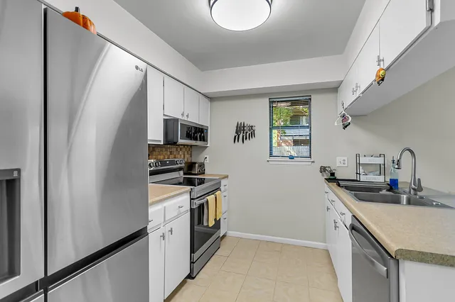 $229,000 | 565 Travelers Boulevard, Summerville, SC 29485