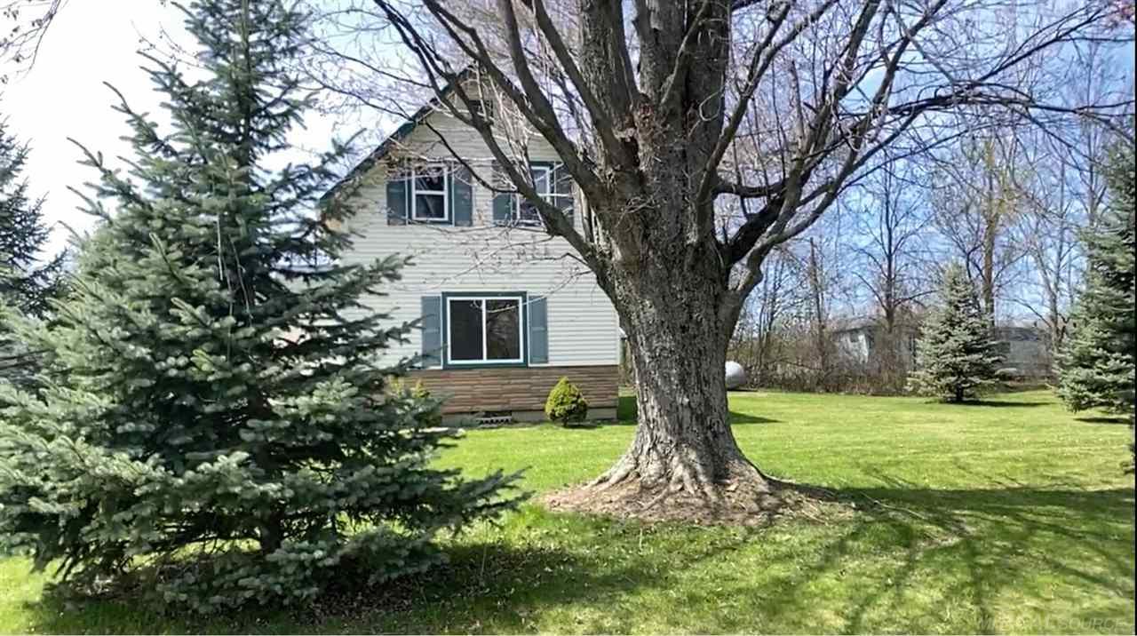 8814 Parker Road Yale, MI 48097 - Photo 2 of 18 50039318-1.JPG