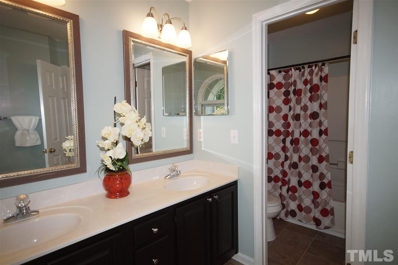 5220 Lovell Court Raleigh, NC 27613 - Photo 8 of 9