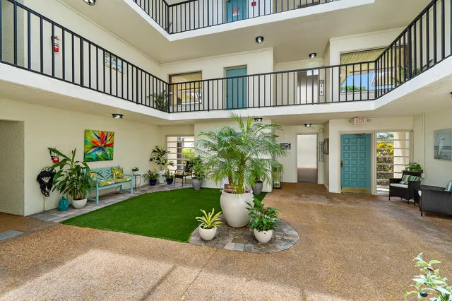 $250,000 | 1800 Southeast St Lucie Boulevard, Unit 7106, Stuart, FL 34996