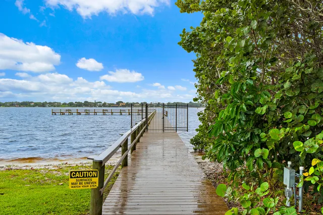 $250,000 | 1800 Southeast St Lucie Boulevard, Unit 7106, Stuart, FL 34996