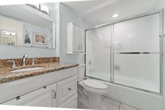 $250,000 | 1800 Southeast St Lucie Boulevard, Unit 7106, Stuart, FL 34996