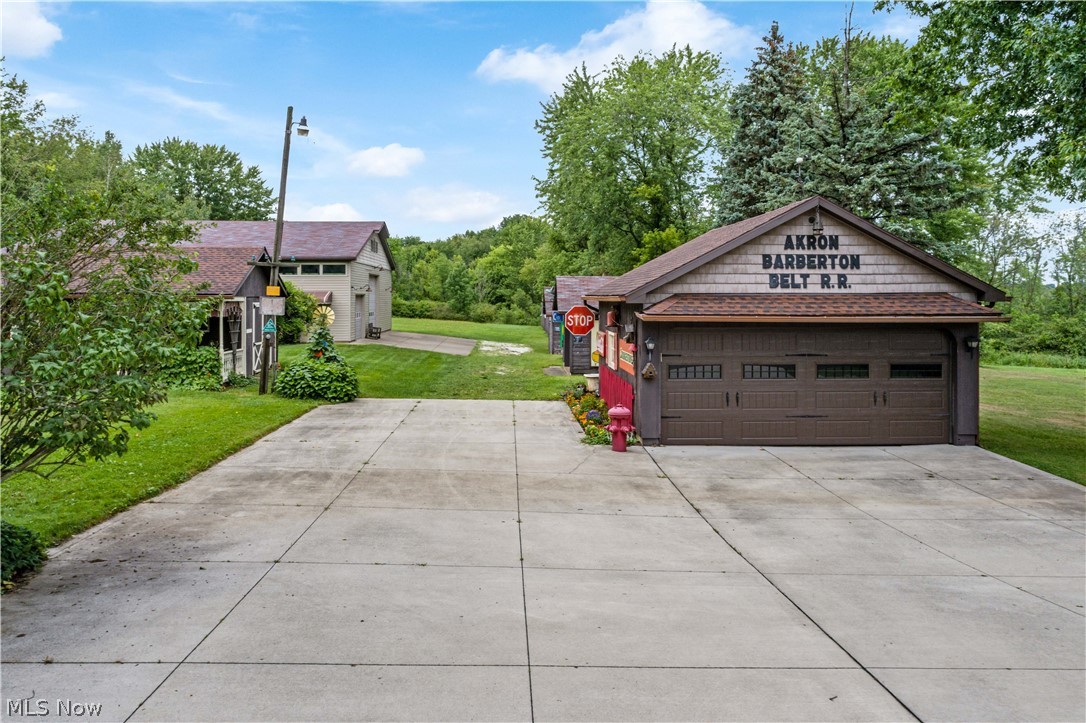 3791 Wadsworth Road Norton, OH 44203 - Photo 5 of 34 Gallery Image 5