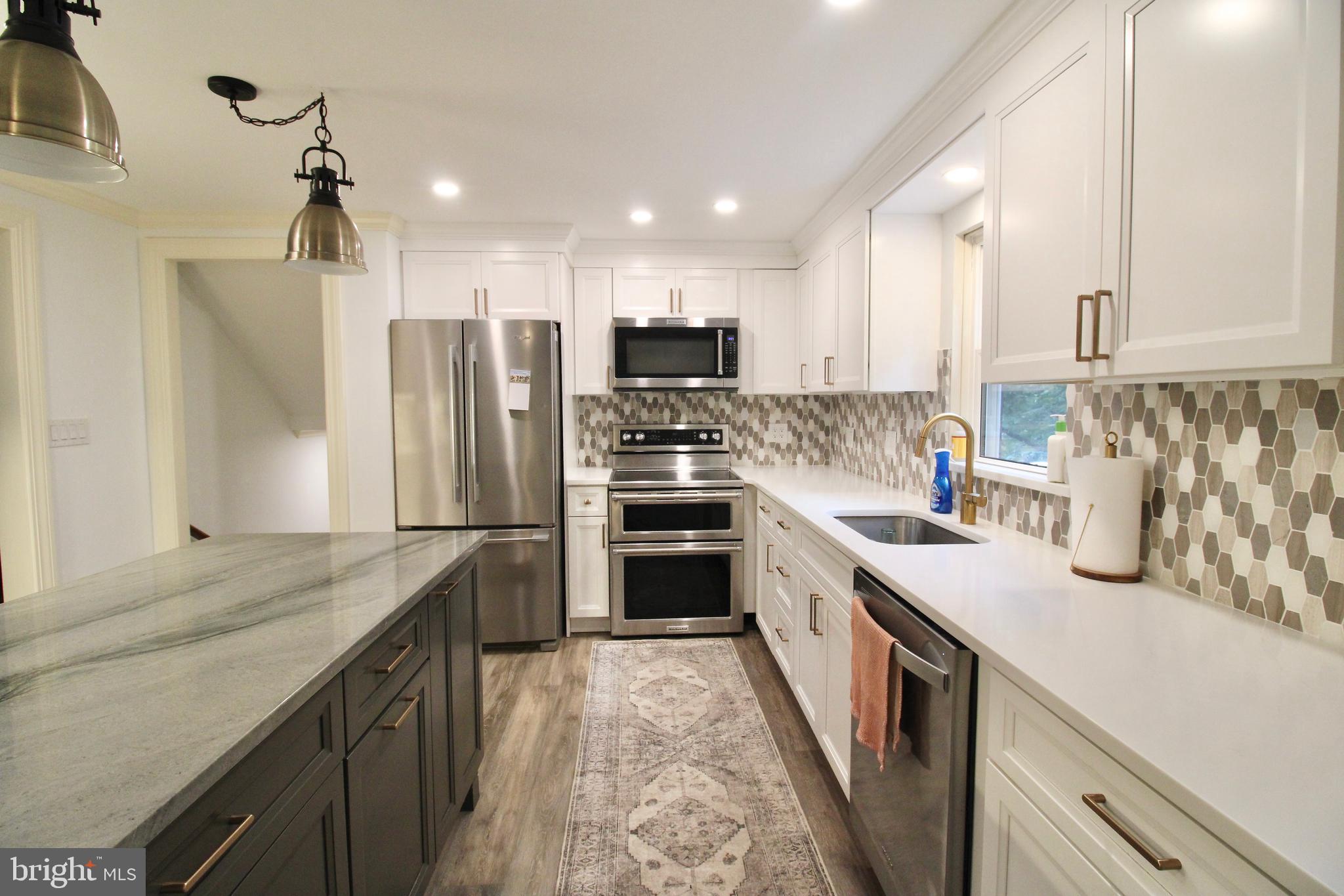 1133 Colonial Road Lancaster, PA 17603 - Photo 8 of 66 Gallery Image 8