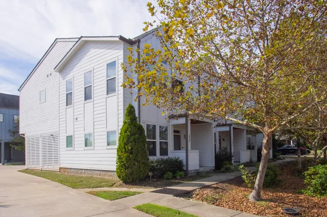 $2,700 | 1034 Maynor Avenue, Nashville, TN 37216