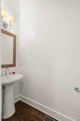 $2,700 | 1034 Maynor Avenue, Nashville, TN 37216