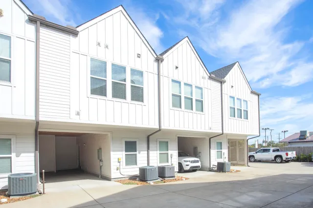 $2,700 | 1034 Maynor Avenue, Nashville, TN 37216