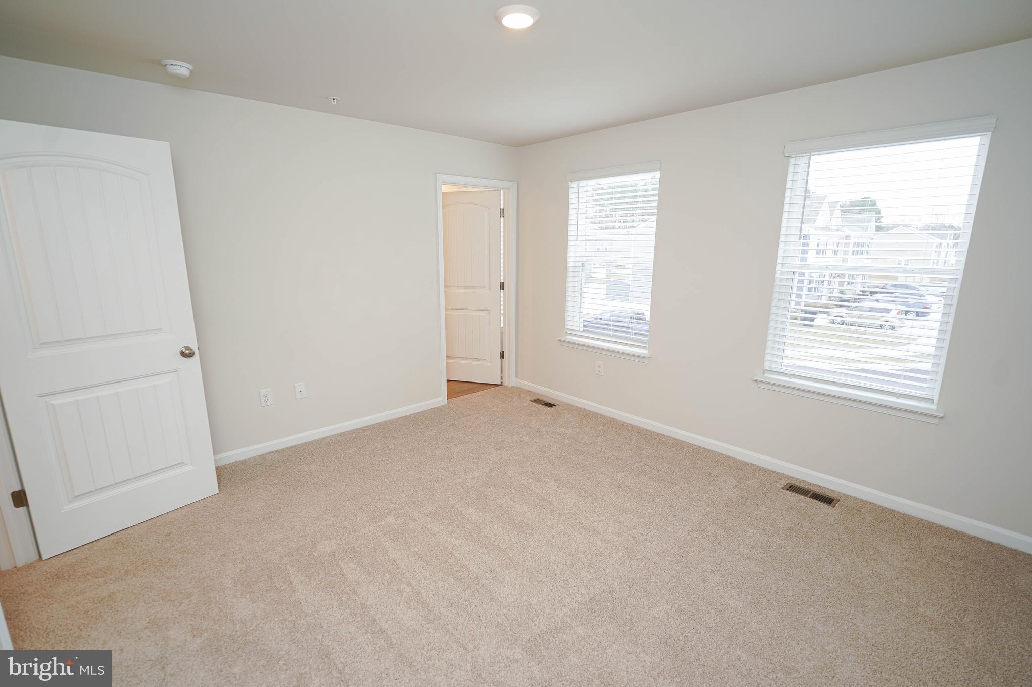 852 Mersey Lane Salisbury, MD 21801 - Photo 23 of 40 an empty room with windows