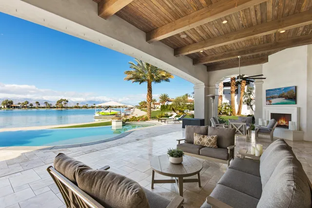 a view of a back yard of the house