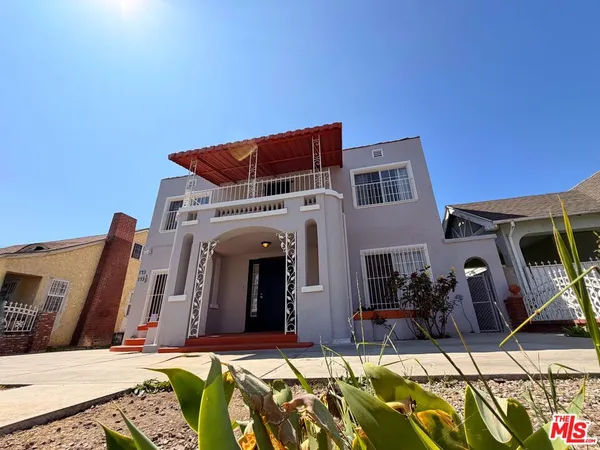 $3,200 | 173 North Mariposa Avenue, Los Angeles, CA 90004