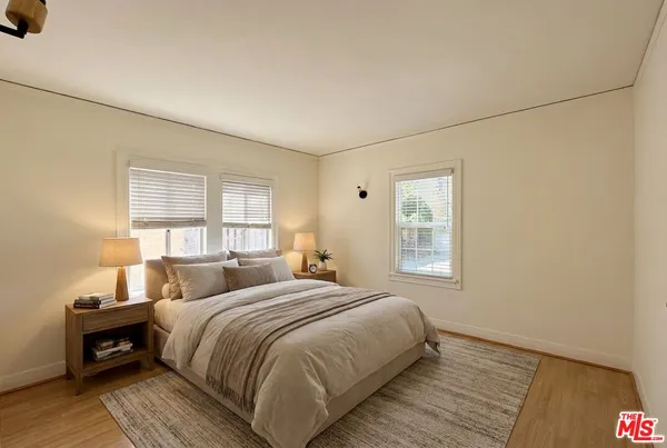 $3,200 | 173 North Mariposa Avenue, Los Angeles, CA 90004