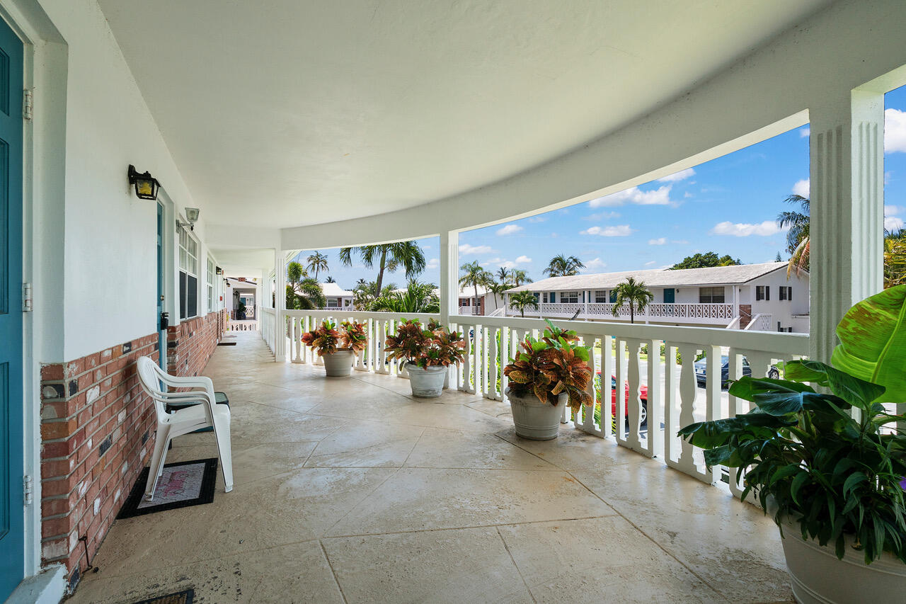5505 North Ocean Boulevard, Unit 3203 Ocean Ridge, FL 33435 - Photo 2 of 25 a view of a chairs and tables in patio