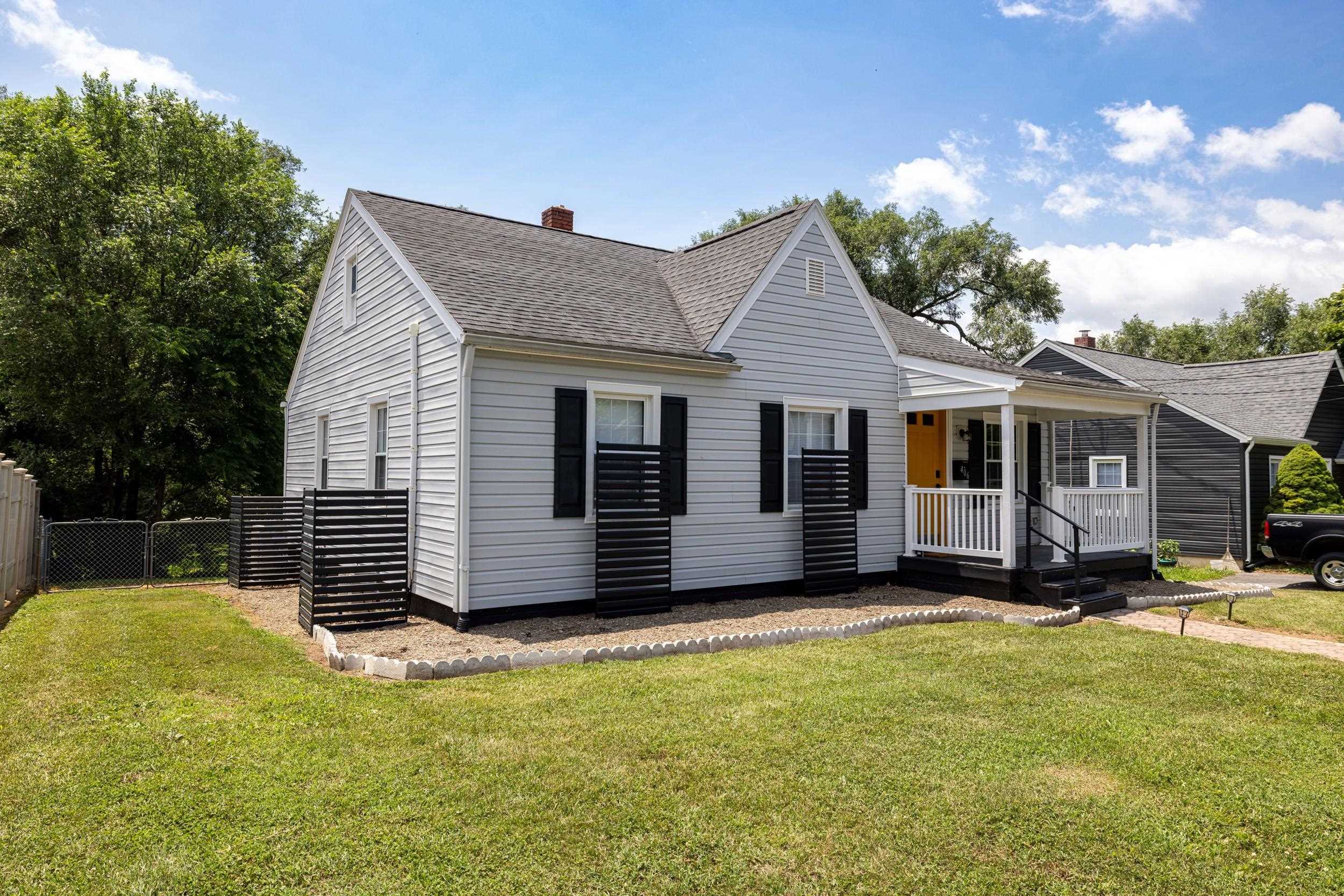 406 East Rockingham Street Elkton, VA 22827 - Photo 34 of 46