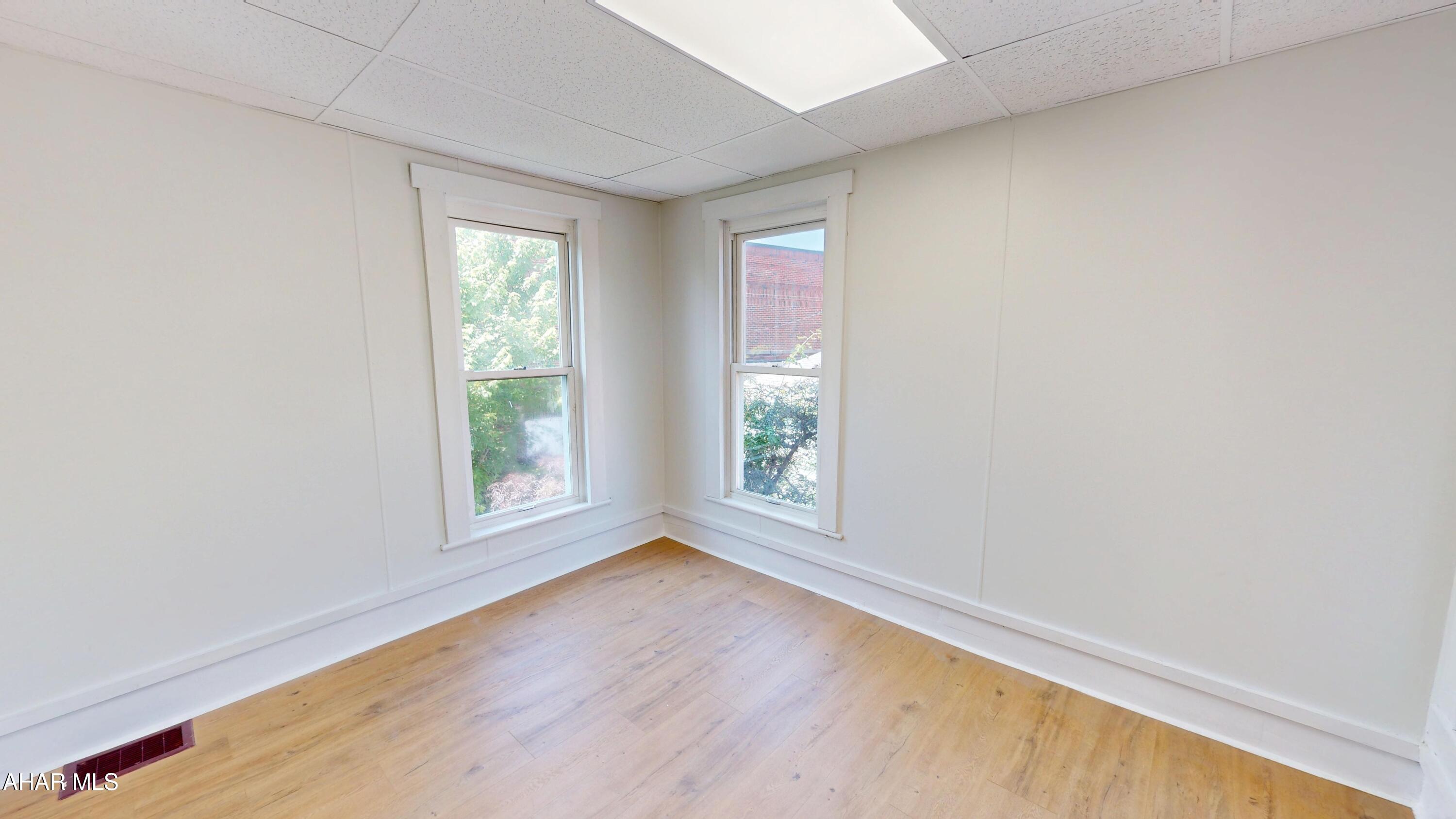 304 Poplar Street Roaring Spring, PA 16673 - Photo 15 of 31