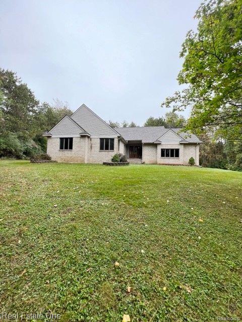 4837 Baldwin Road Metamora, MI 48455 - Photo 3 of 47