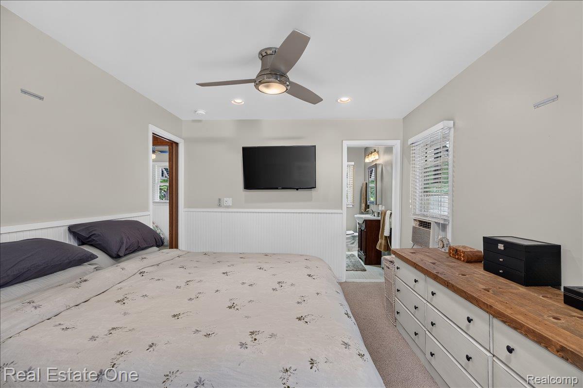 836 Pine Tree Road West Lake Orion, MI 48362 - Photo 35 of 96 31-2026.06.25_SuzanneF_PineTree196.jpg