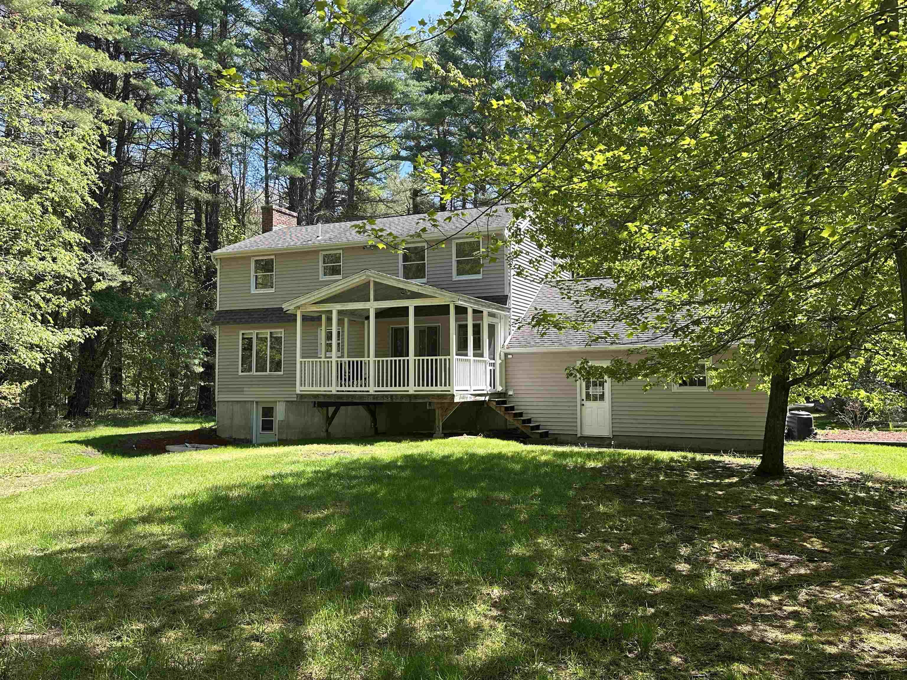 4 Schoolhouse Road Amherst, NH 03031 - Photo 5 of 53 Gallery Image 5
