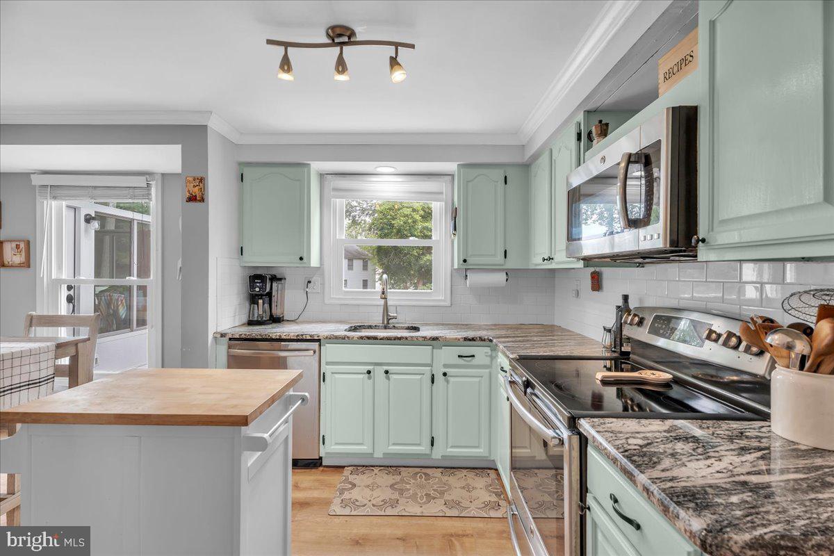 11 Goodwin Parkway Sewell, NJ 08080 - Photo 11 of 25