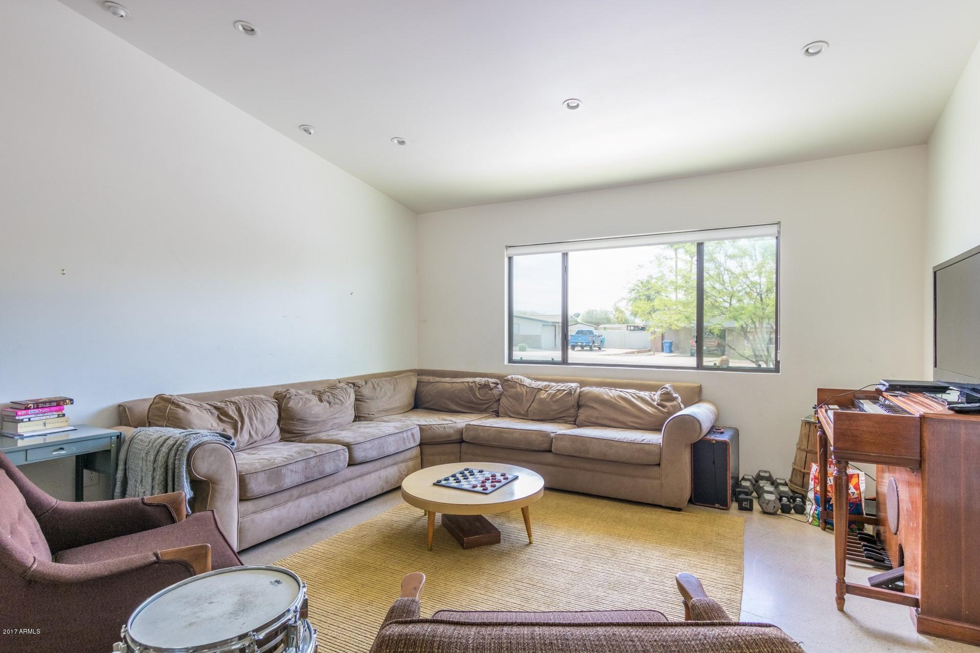 1912 East Lawrence Road Phoenix, AZ 85016 - Photo 11 of 25 0010-Lawrence (10)