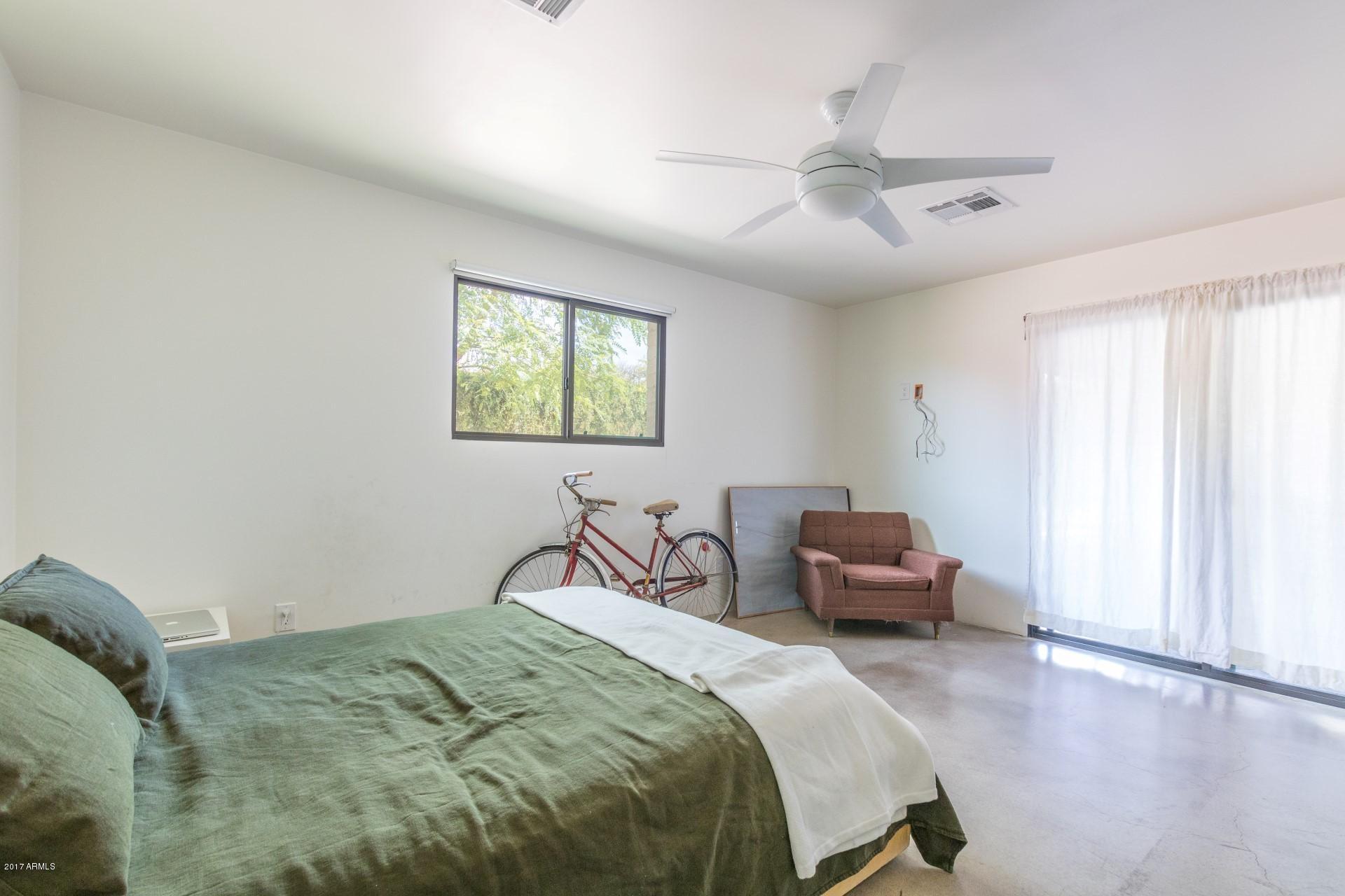 1912 East Lawrence Road Phoenix, AZ 85016 - Photo 13 of 25 0012-Lawrence (12)