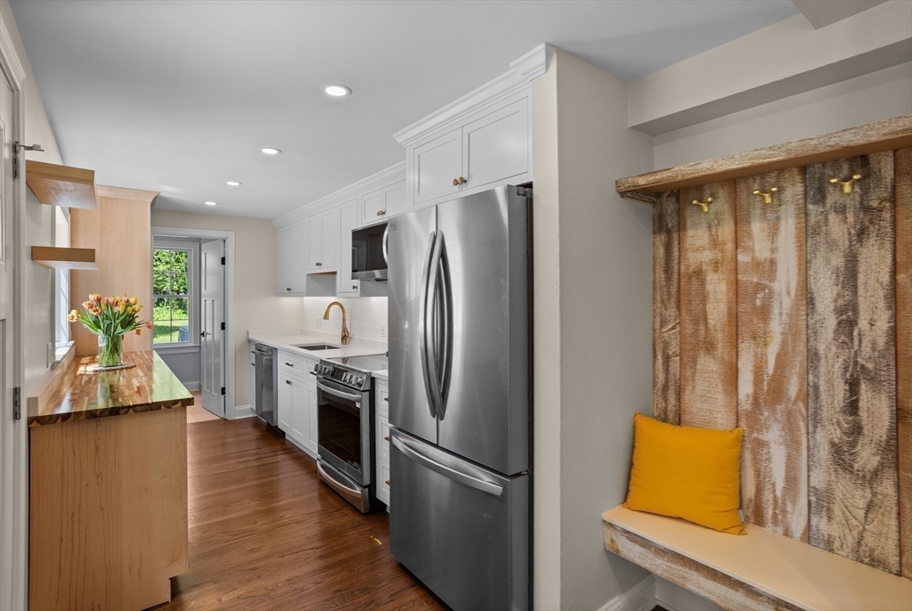 48 Springs Road Bedford, MA 01730 - Photo 19 of 40