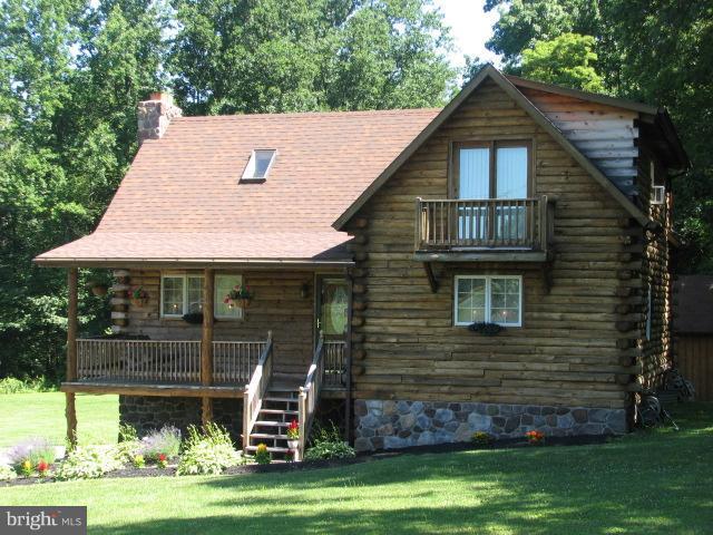 13121 Martin Road Smithsburg, MD 21783 - Photo 2 of 24 Exterior (Front)