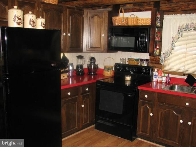 13121 Martin Road Smithsburg, MD 21783 - Photo 13 of 24 Kitchen #2