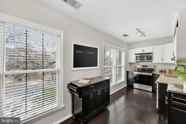 $1,225,000 | 1117 G Street Southeast, Washington, DC 20003
