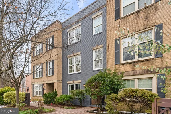 $1,225,000 | 1117 G Street Southeast, Washington, DC 20003