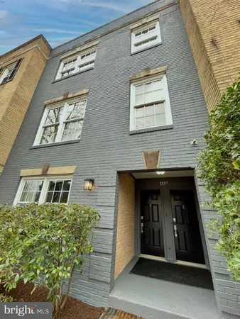 $1,225,000 | 1117 G Street Southeast, Washington, DC 20003