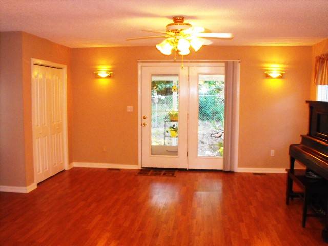 805 Bryant Road Pelzer, SC 29669 - Photo 4 of 14