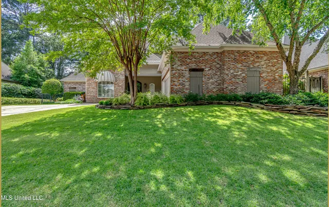 $475,000 | 524 Heatherstone Court, Ridgeland, MS 39157