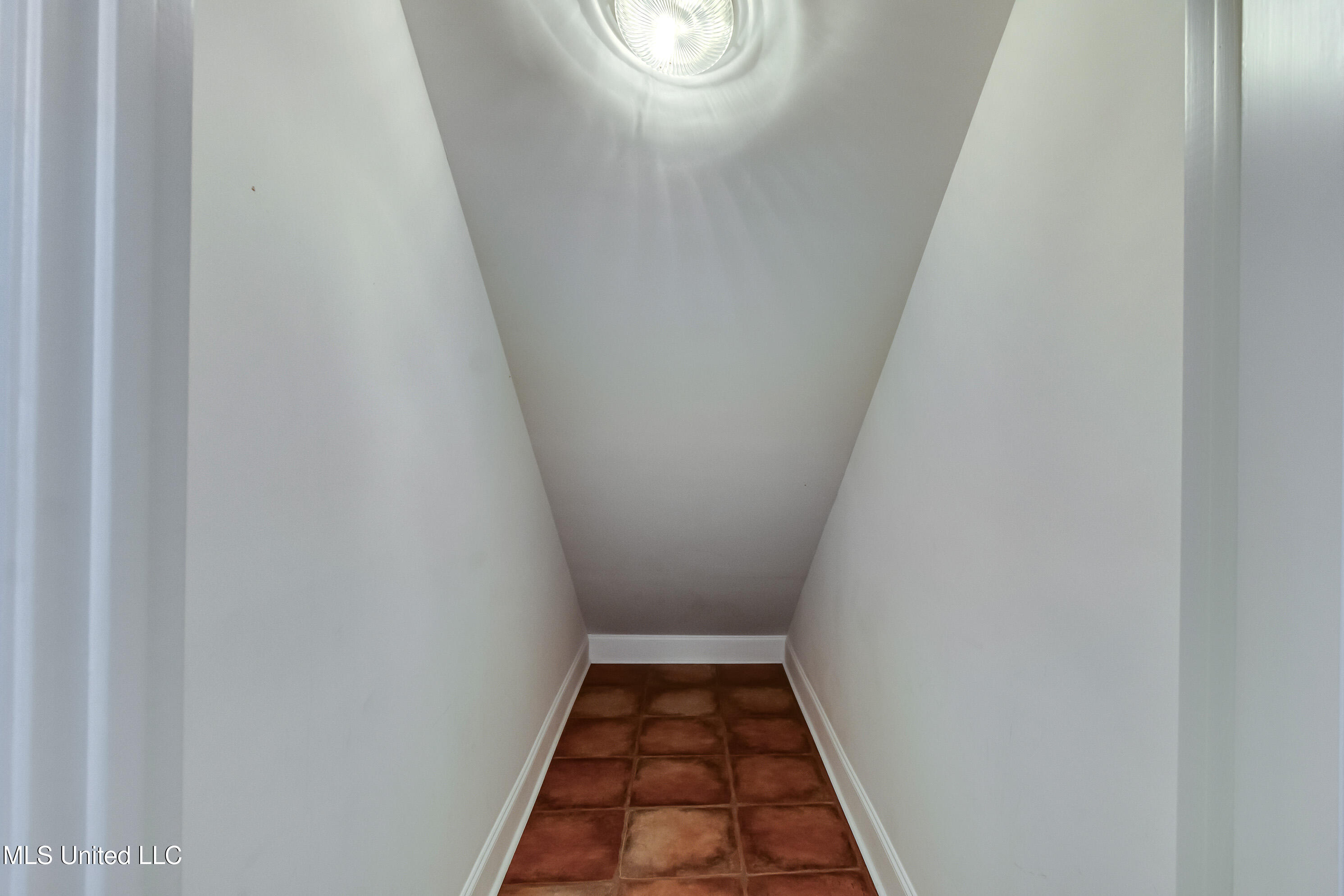 524 Heatherstone Court Ridgeland, MS 39157 - Photo 32 of 68 524 Heatherstone Ct-45