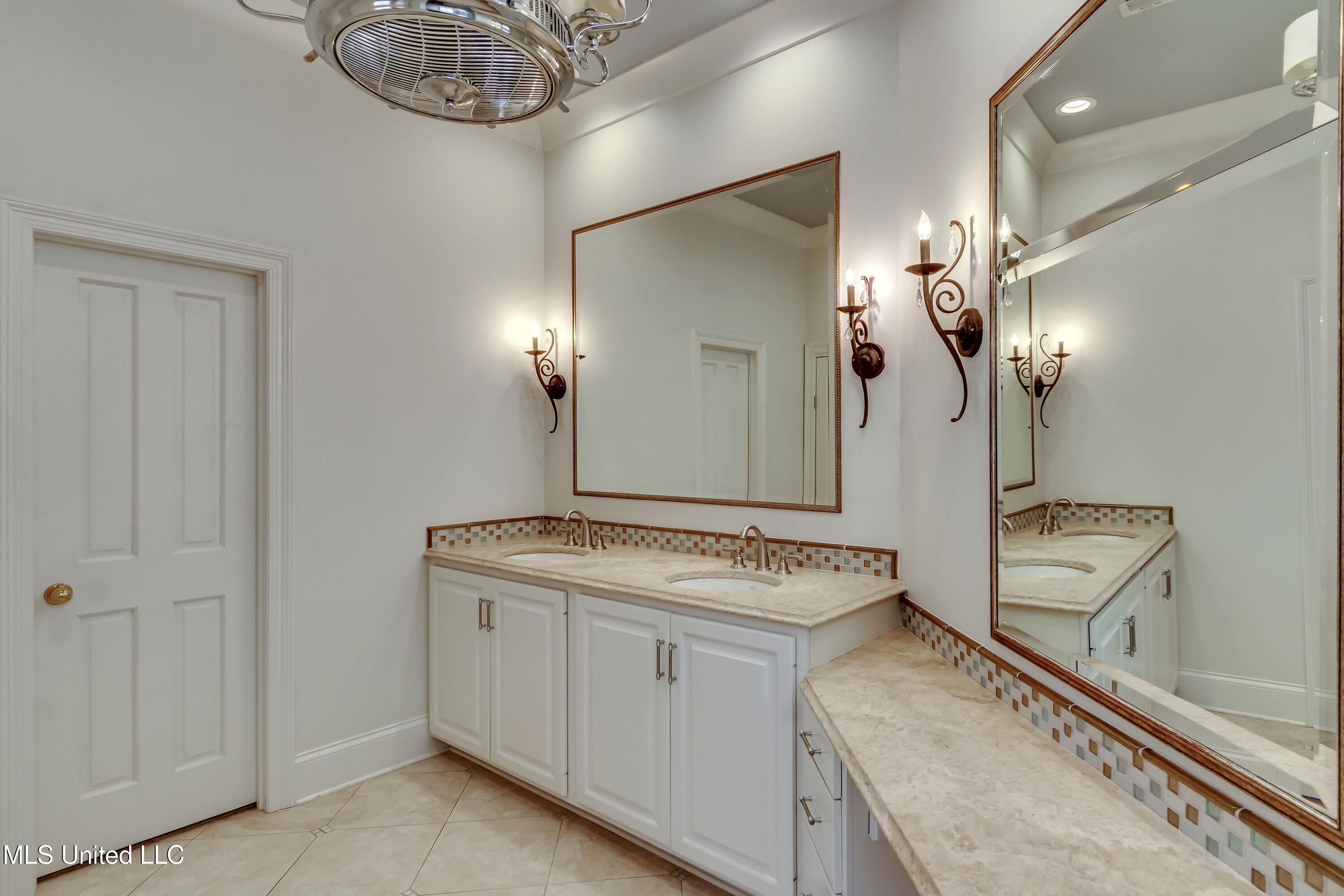 524 Heatherstone Court Ridgeland, MS 39157 - Photo 40 of 68 524 Heatherstone Ct-53