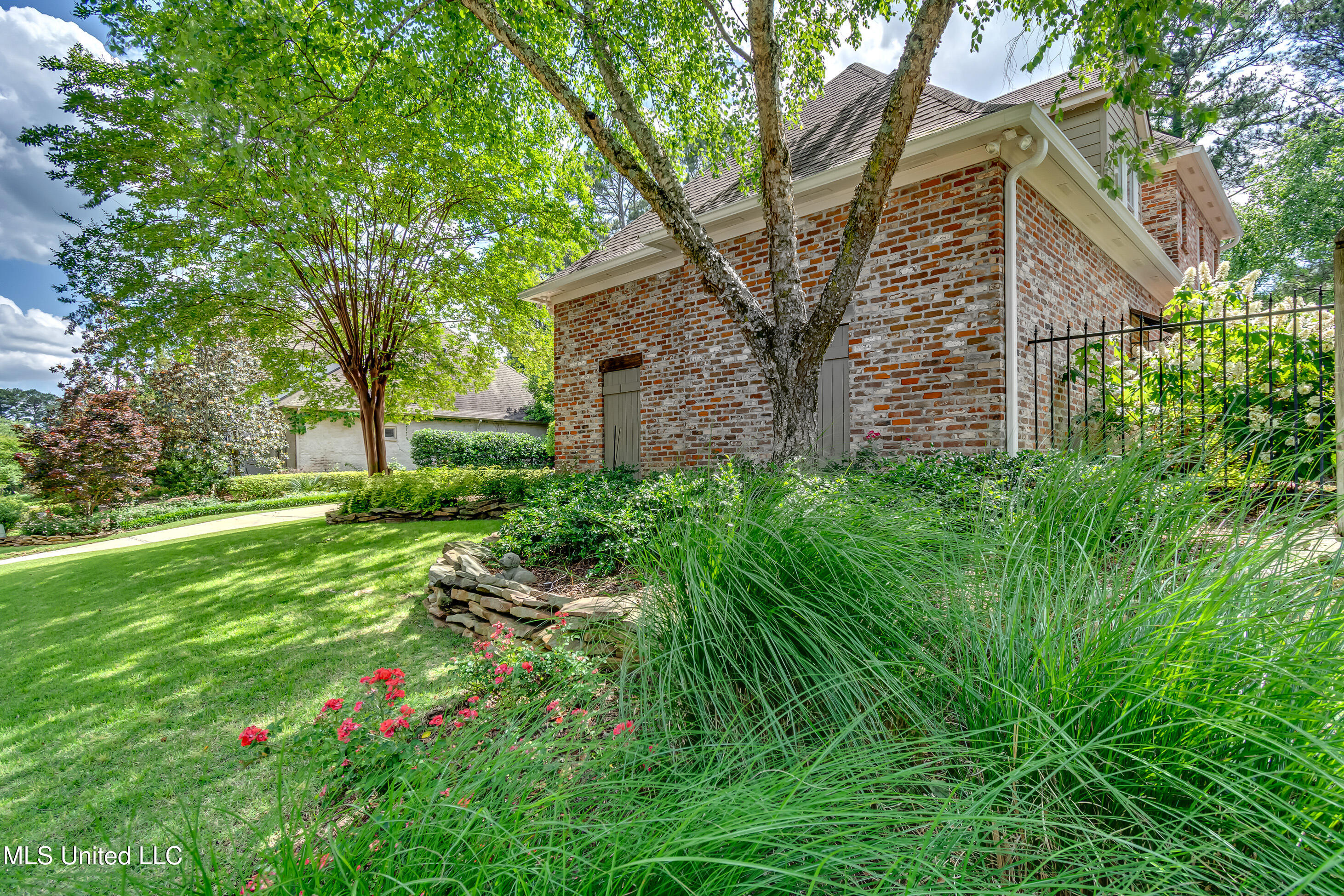 524 Heatherstone Court Ridgeland, MS 39157 - Photo 4 of 68 524 Heatherstone Ct-7