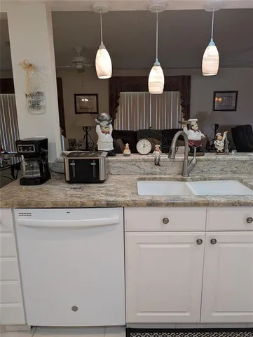 $375,000 | 9220 36th Way North, Unit 6, Pinellas Park, FL 33782