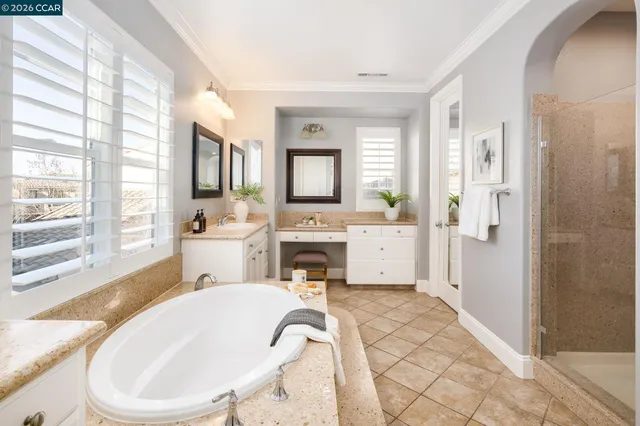 $2,195,000 | 836 Griffon Court, Danville, CA 94506