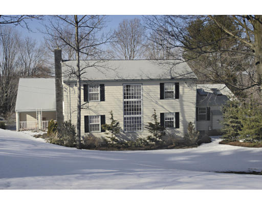 39 Bear Hill Road Reading, MA 01867 - Photo 1 of 22 Gallery Image 1